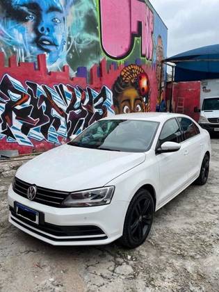 VOLKSWAGEN JETTA 2.0 COMFORTLINE FLEX 4P TIPTRONIC VOLKSWAGEN JETTA 2.0 COMFORTLINE FLEX 4P TIPTRONIC